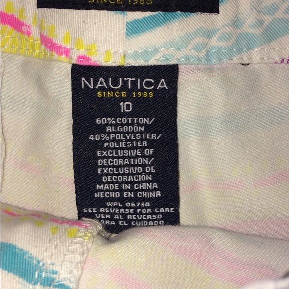 Shorts - Picture 2 of 3